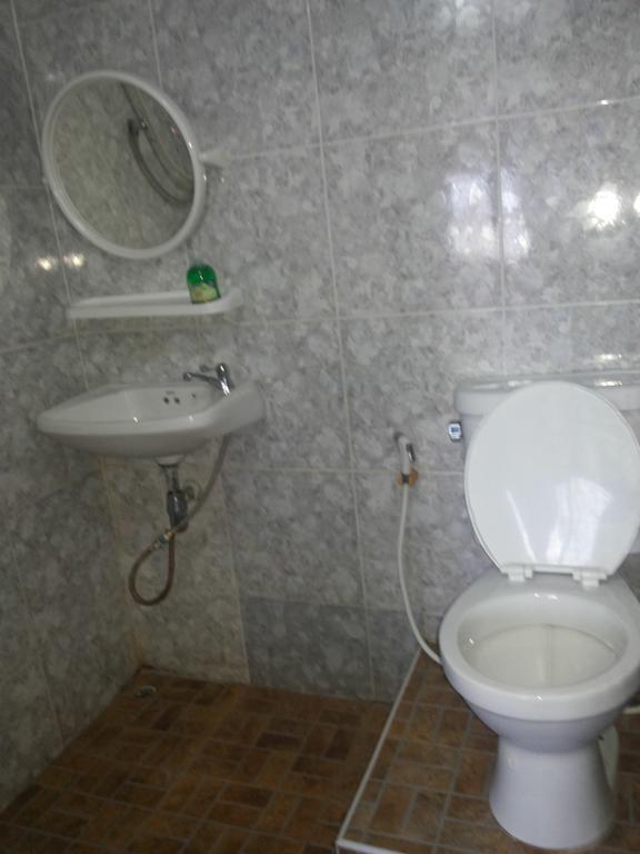 Chaam Guesthouse Cha-Am Rom bilde